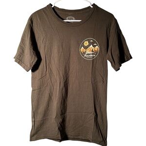 Tgt Unisex Size Small T-Shirt Green Mountains Vermont Dark Green Graphic Cotton